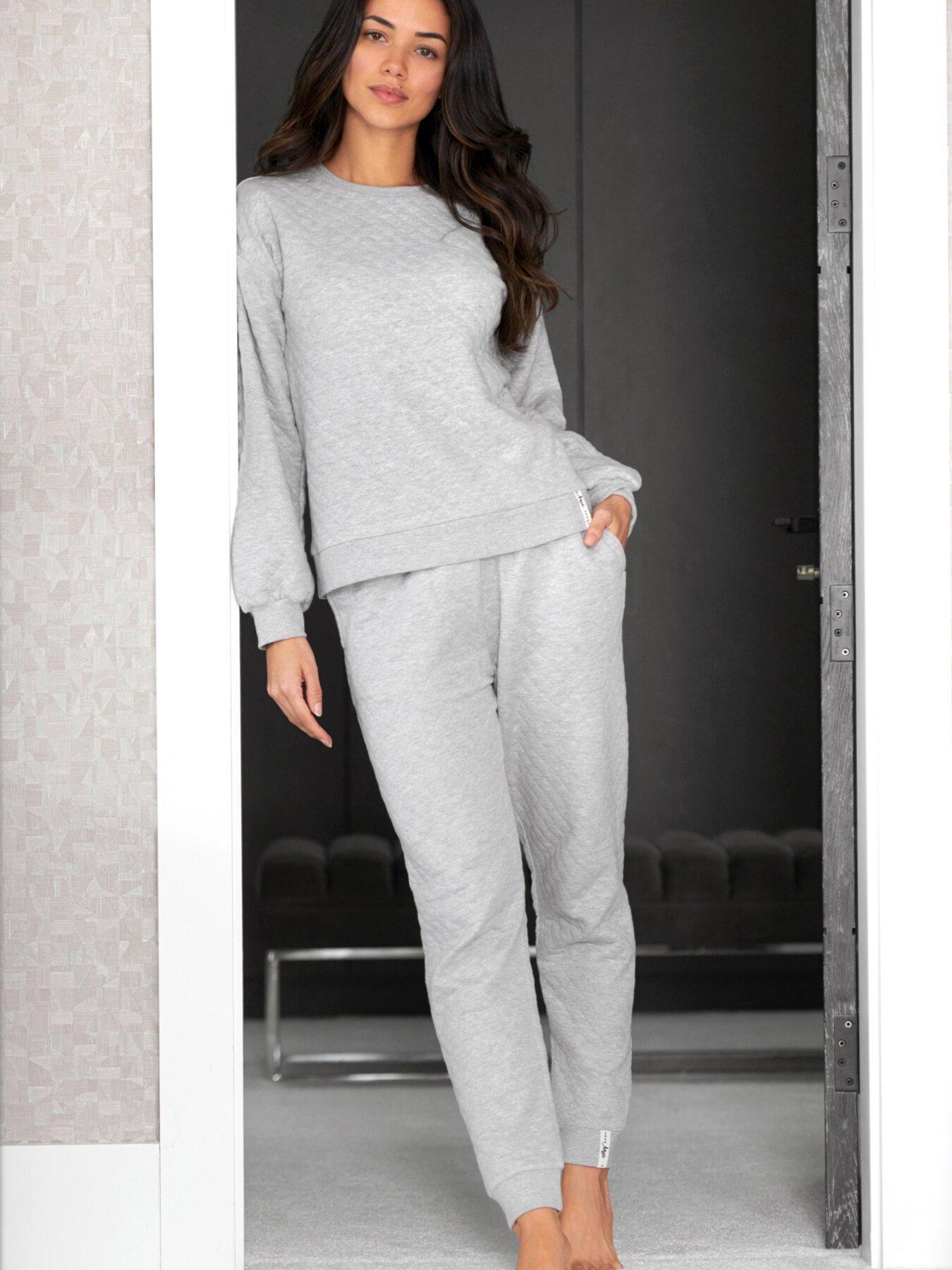 Image 2 of 5 of Pour Moi Quilted Lounge Sweatshirt &amp; Jogger Co-Ord Set - Grey