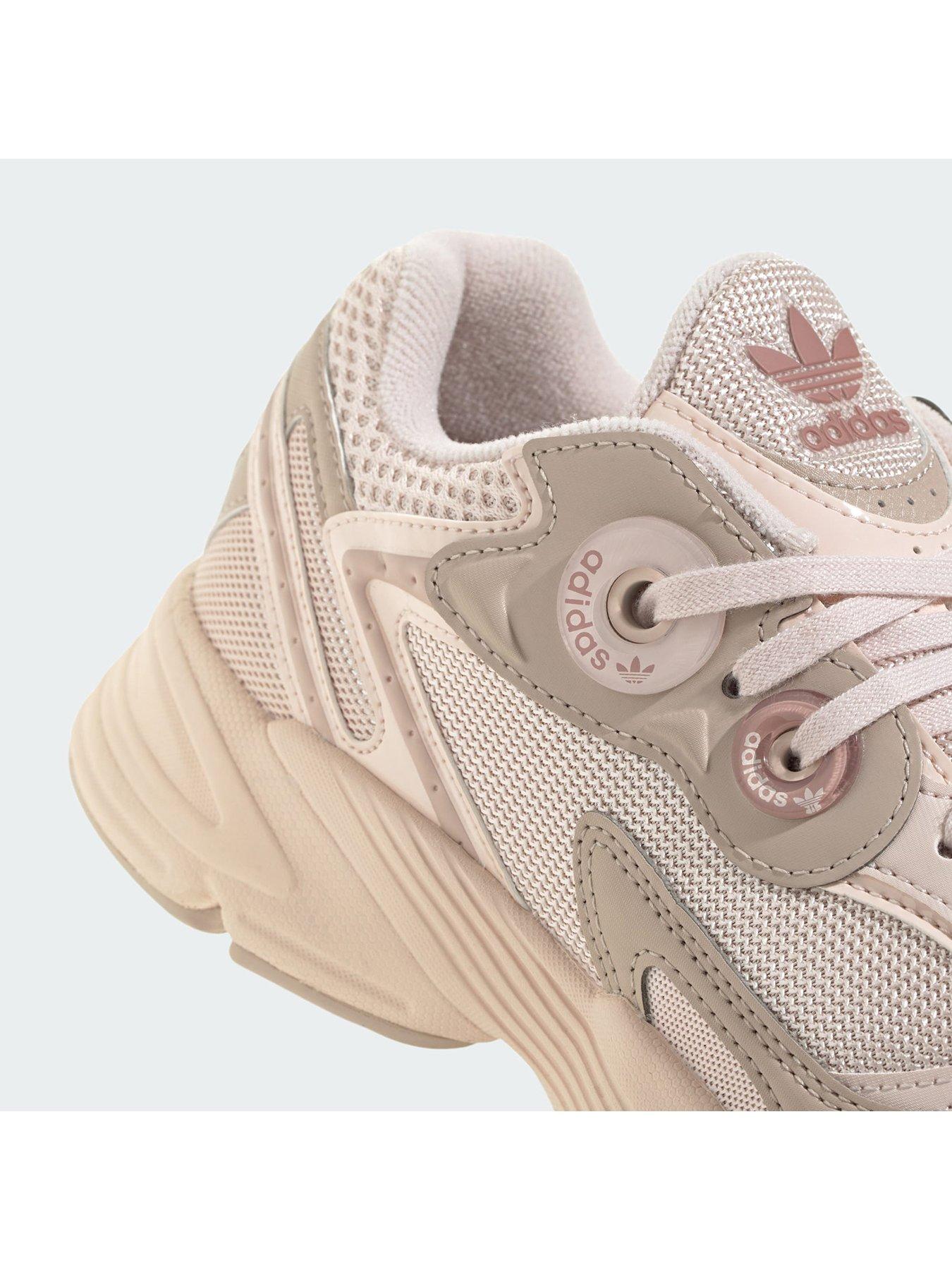 Image 6 of 7 of adidas Originals Astir Shoes