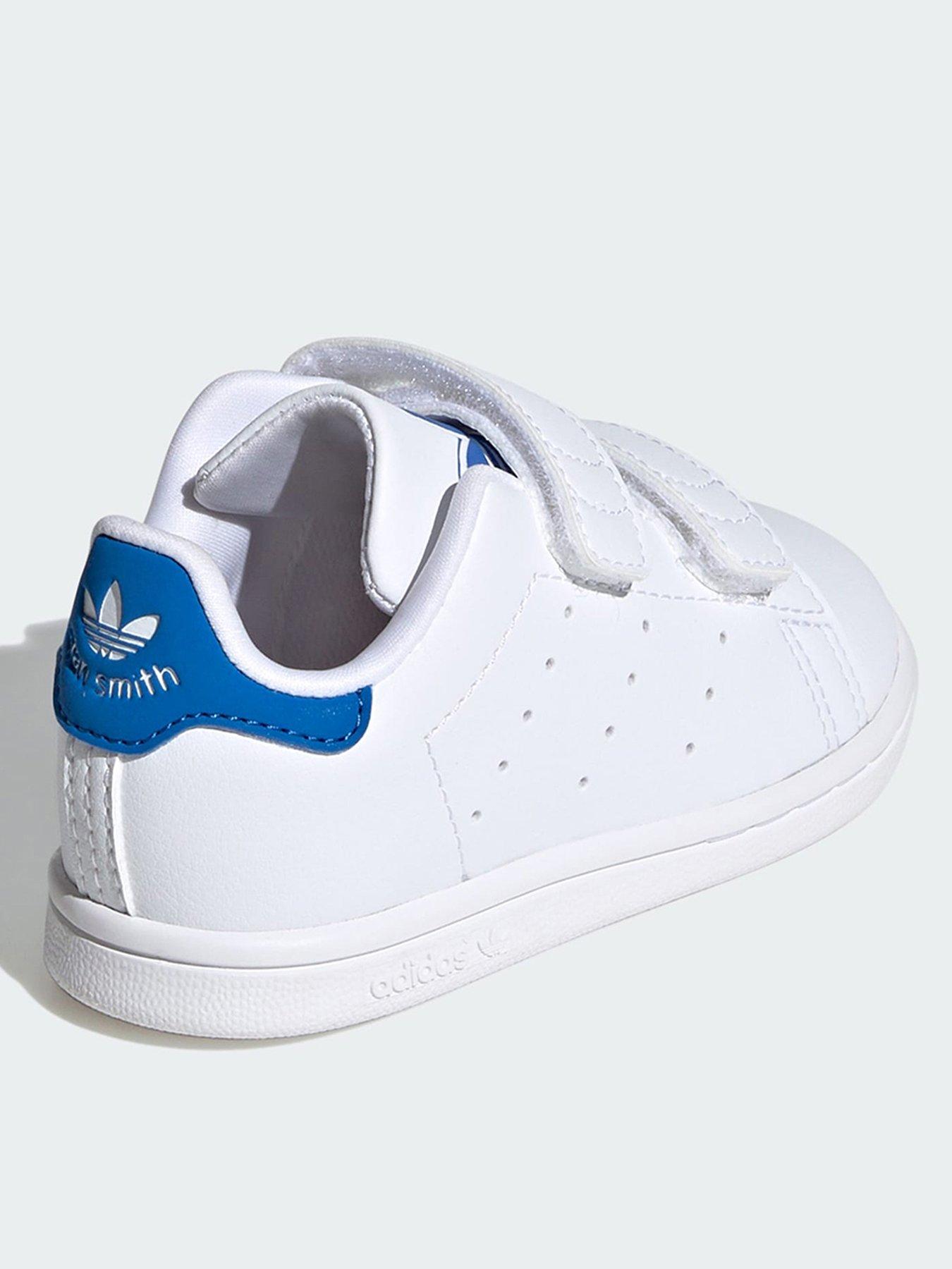 Adidas originals stan smith comfort hotsell sneakers in white and grey