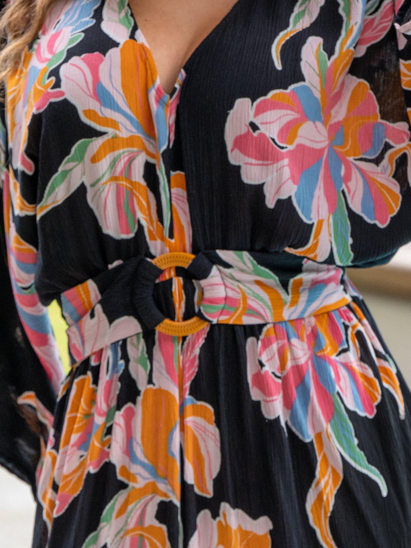 Image 2 of 4 of Pour Moi Crinkle O-Ring Woven Beach Kaftan