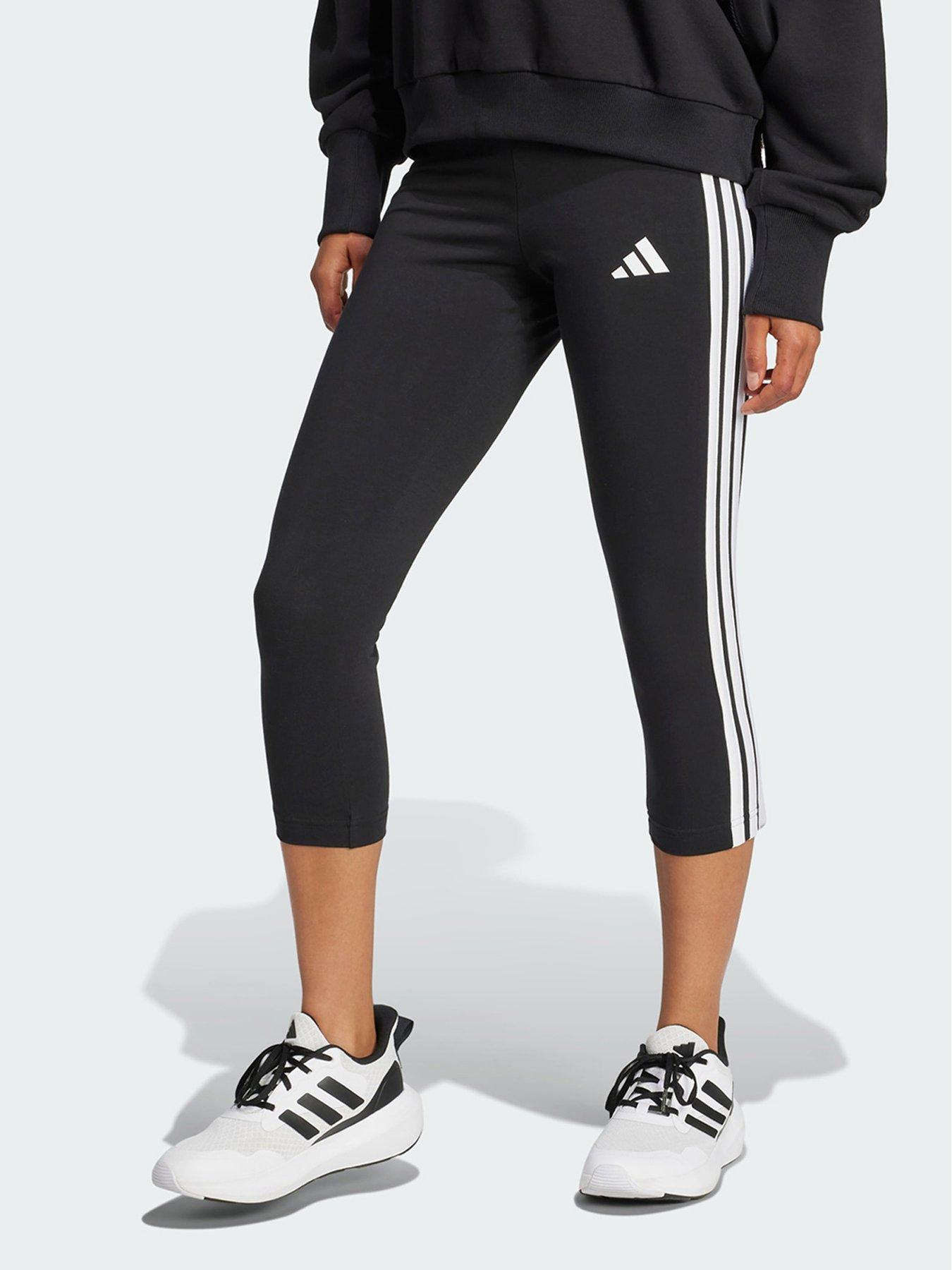 undefined Essentials 3-Stripes Leggings 3/4 Length