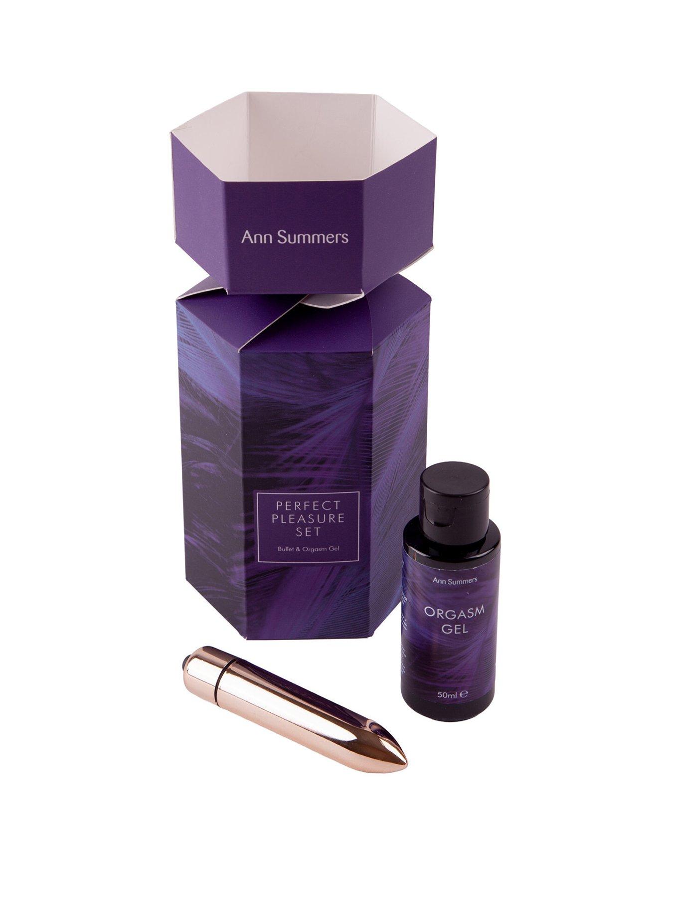front image of ann-summers-perfect-pleasure-cracker-gift