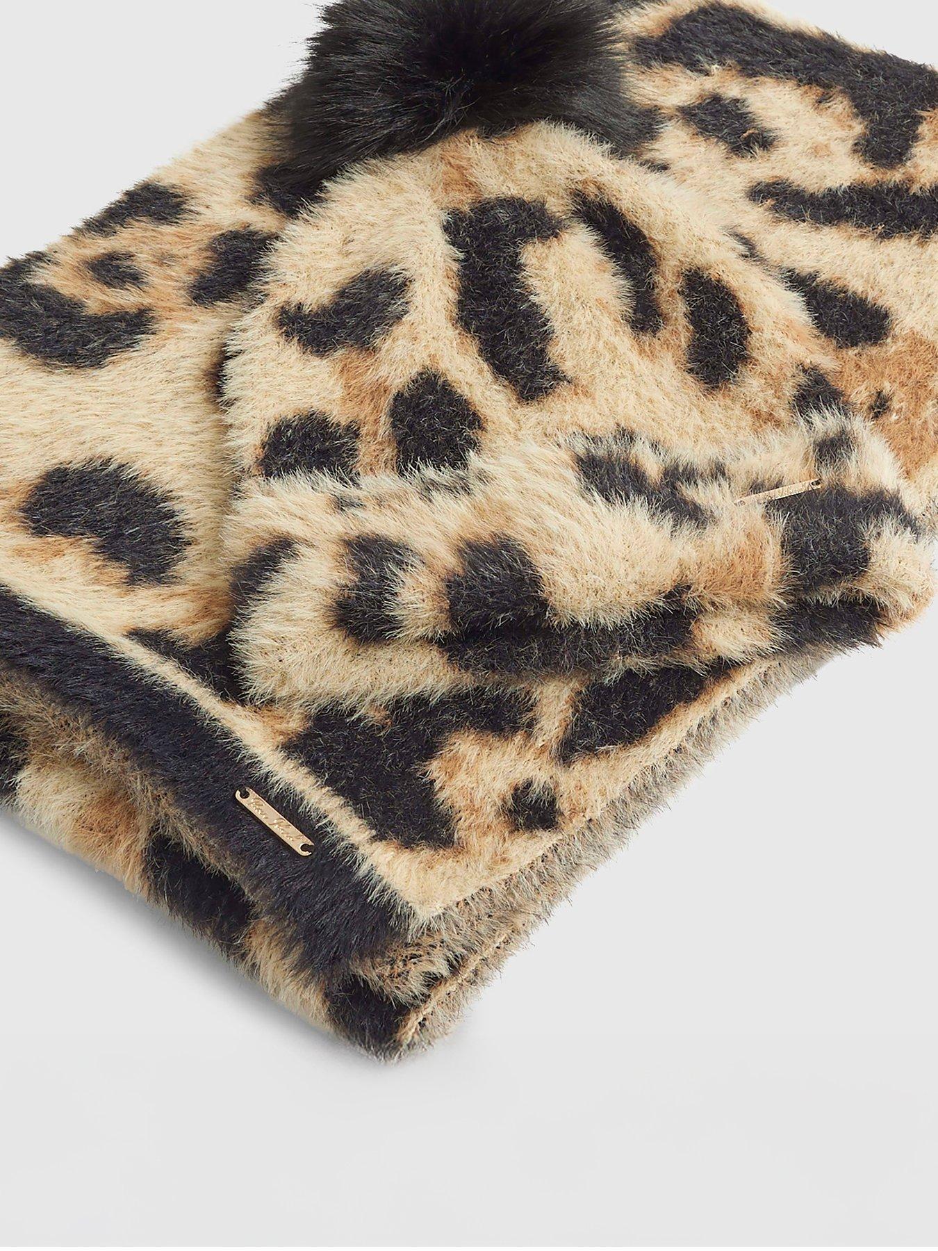 river-island-leopard-print-hat-and-scarf-set-beige