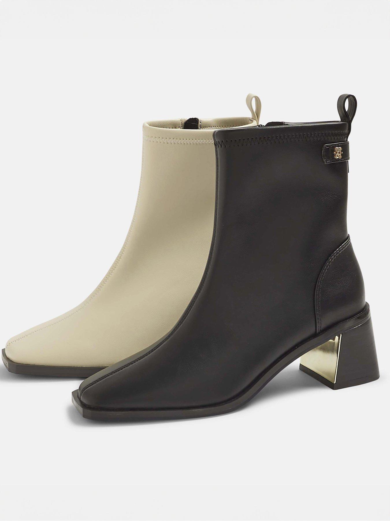 Image 4 of 4 of River Island Block Heel Stretch Sock Boots - Black