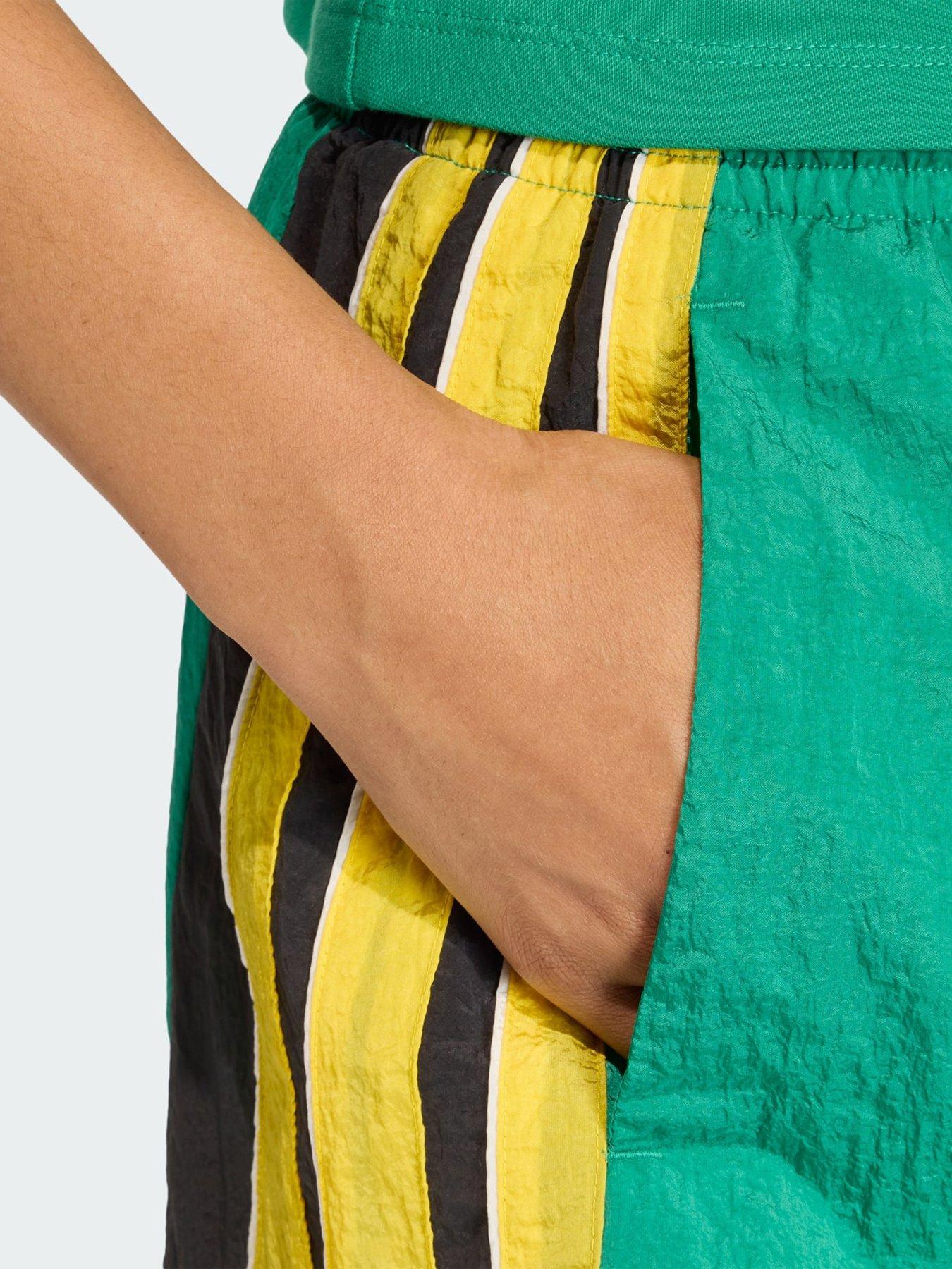 Image 3 of 5 of adidas Originals Santiago Woven Shorts&nbsp;