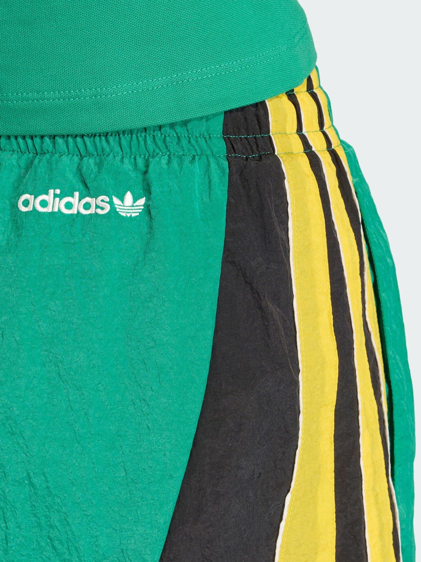 Image 4 of 5 of adidas Originals Santiago Woven Shorts&nbsp;