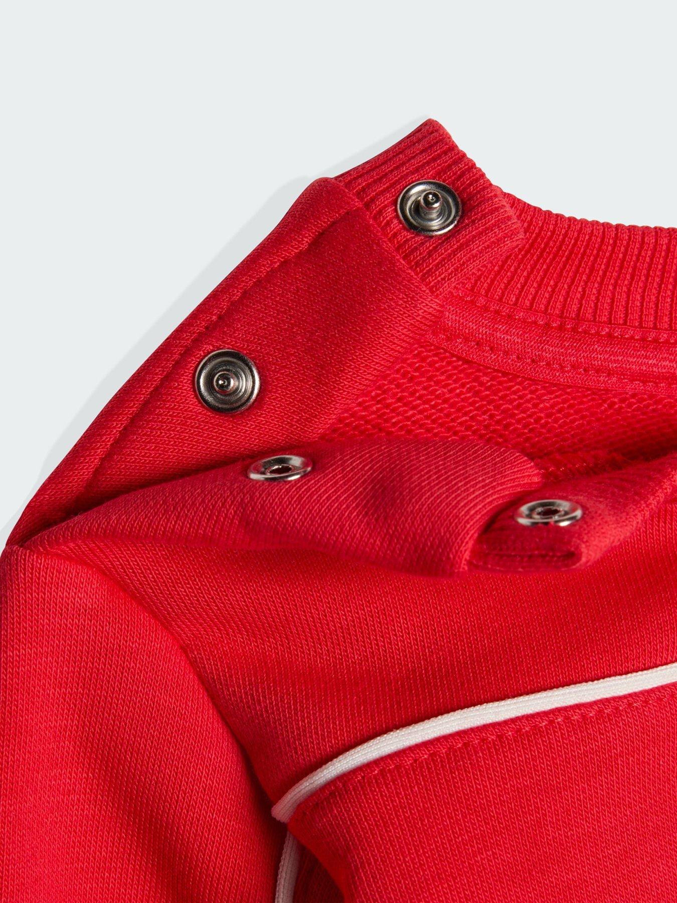  image of adidas-disney-mickey-mouse-jogger