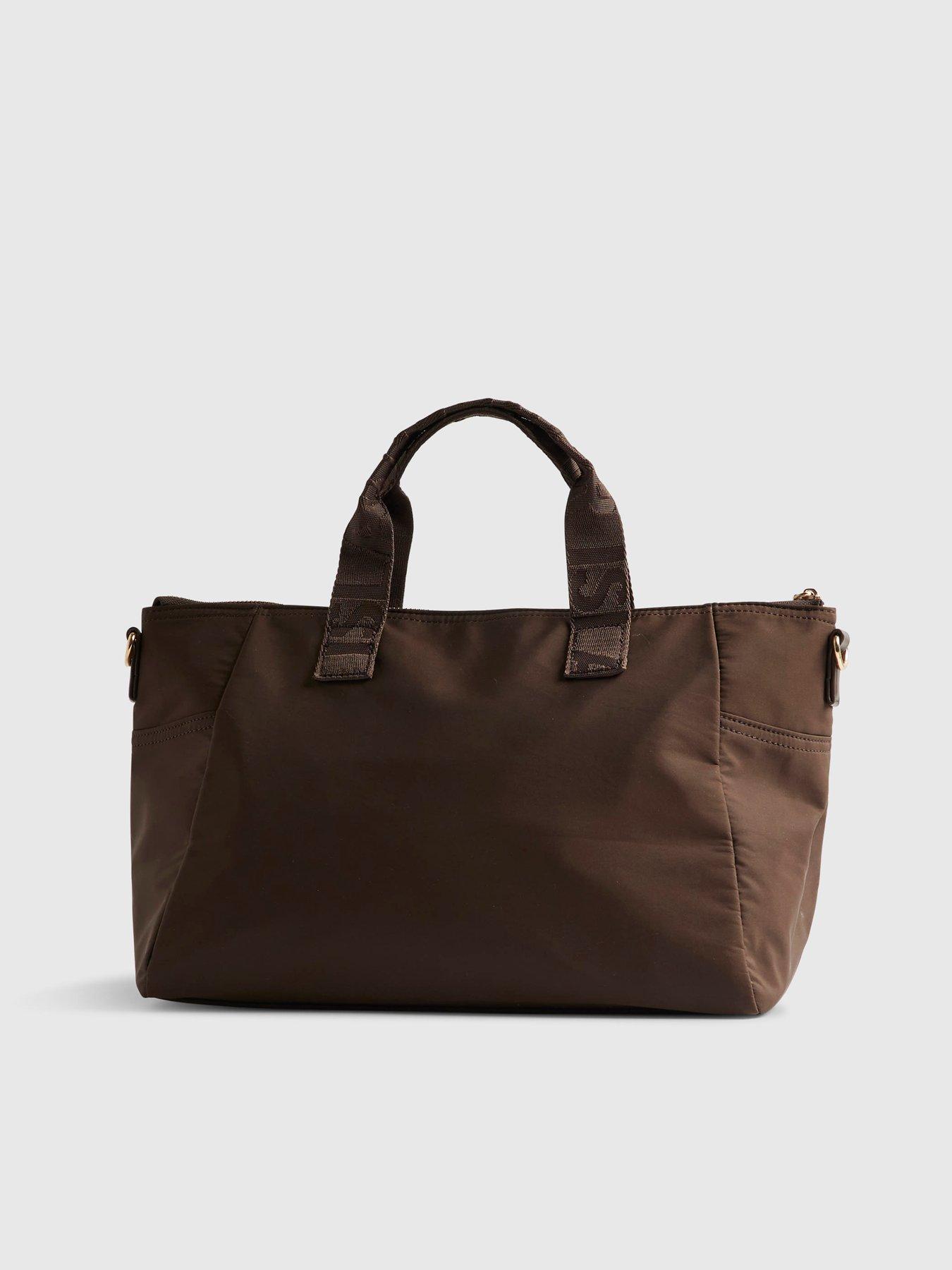 back image of river-island-cabin-size-logo-holdall