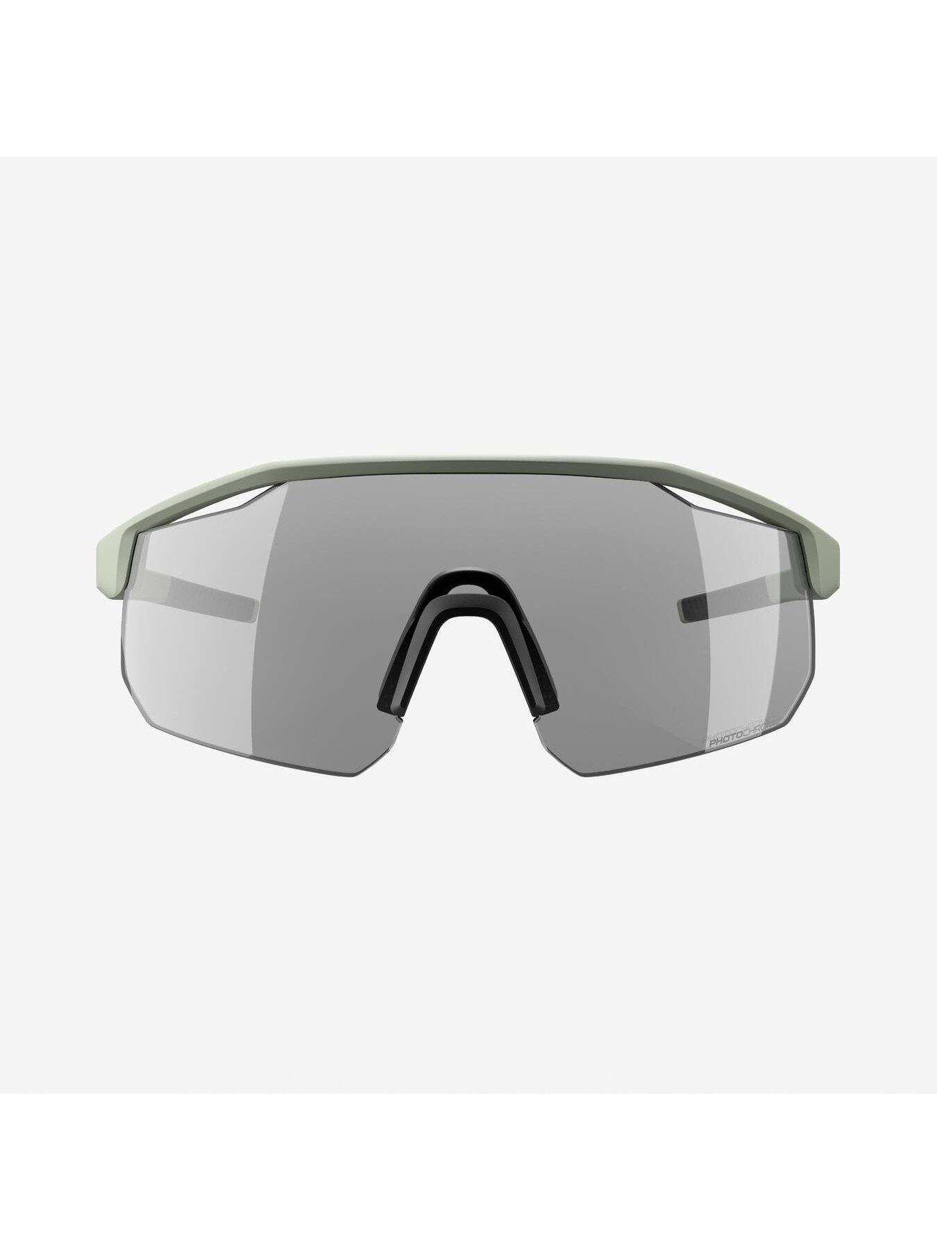 Image 5 of 6 of Decathlon Photochromic cycling glasses, category 3, Perf 500 Light - Green