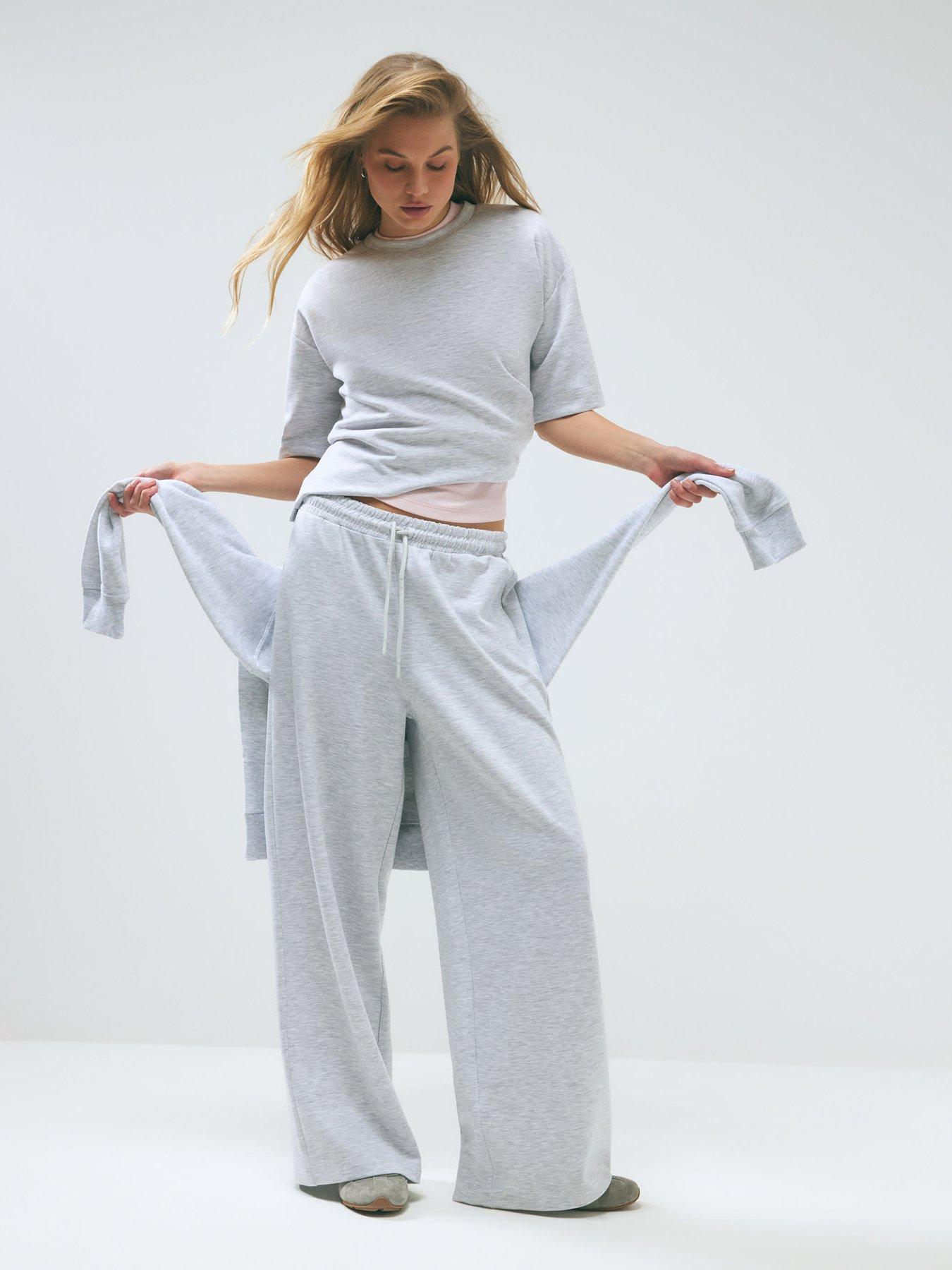 Image 3 of 4 of River Island Premium Drawstring Wide Leg Joggers - Grey