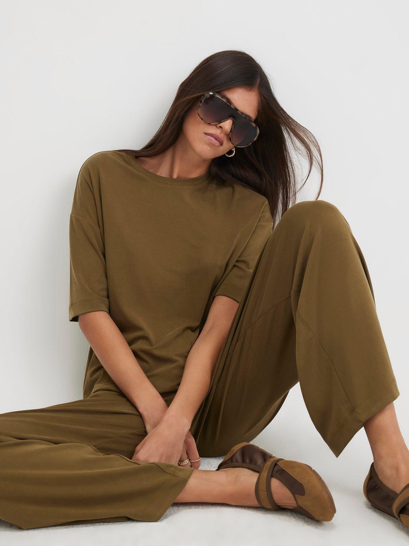 Image 3 of 3 of River Island Soft Touch T-shirt - Khaki