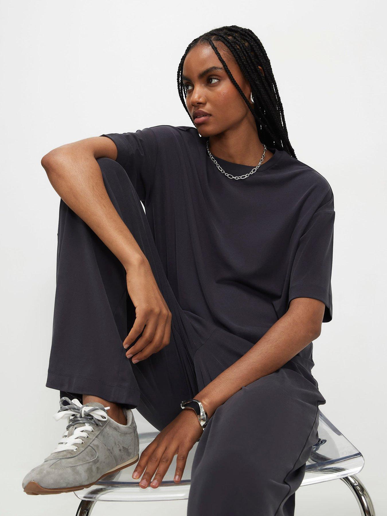 Image 3 of 3 of River Island Soft Touch T-shirt - Grey