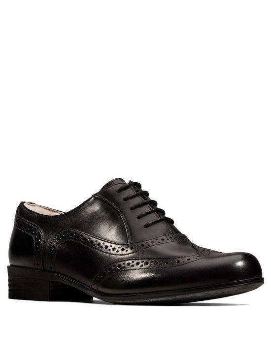 front image of clarks-hamble-oak-leather-brogues-black