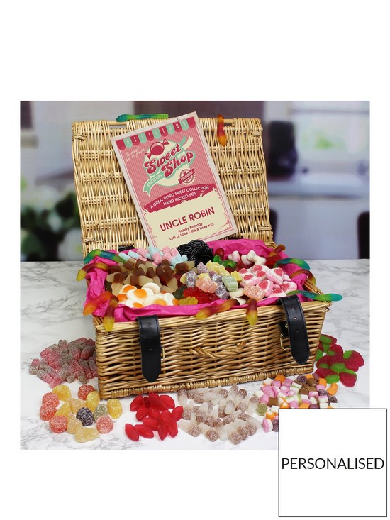 front image of personalised-gummies-delight-hamper