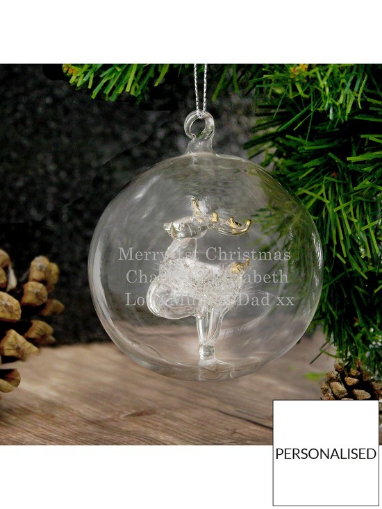 stillFront image of the-personalised-memento-company-personalisednbspreindeer-glass-christmas-tree-bauble