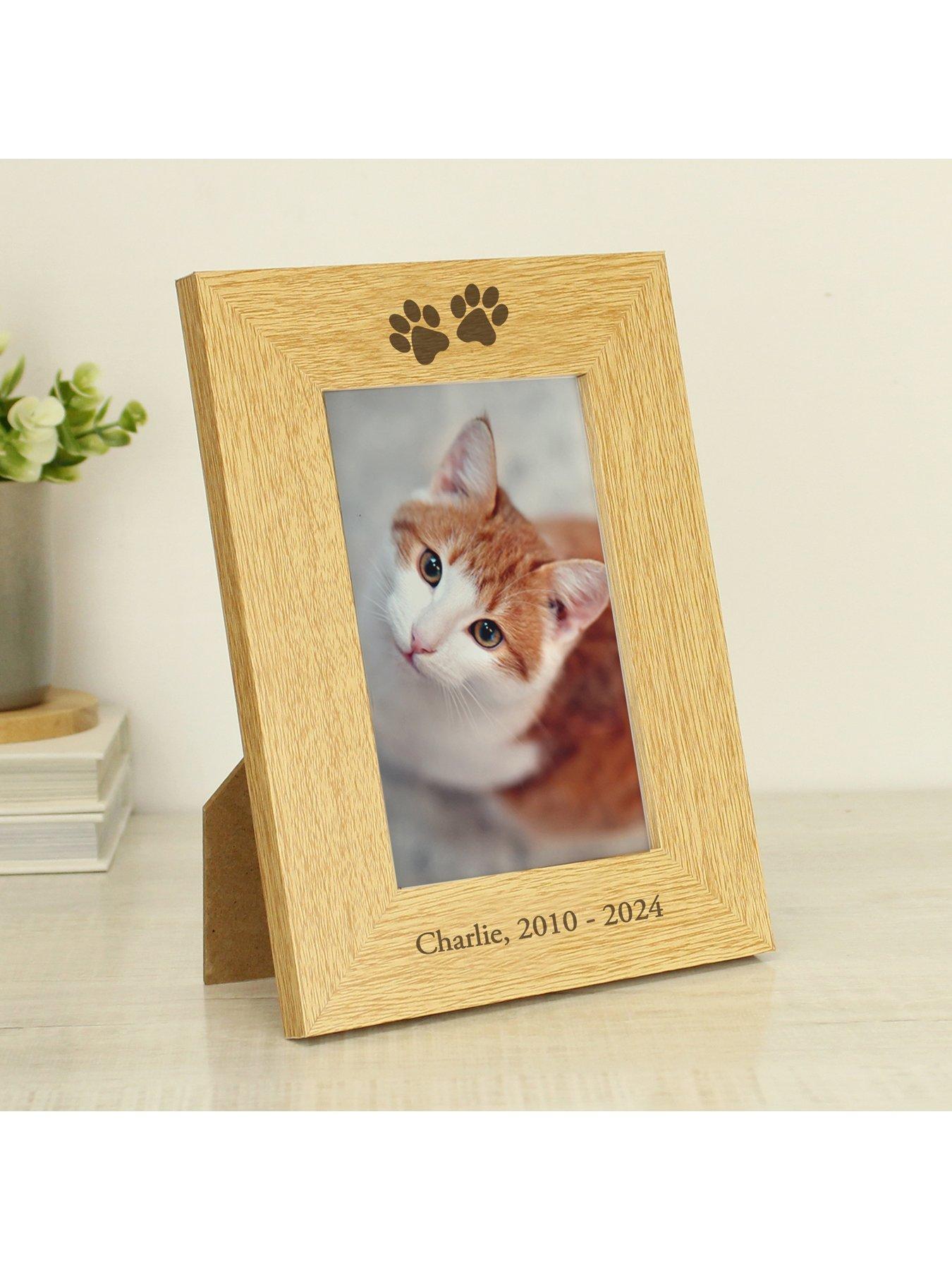 Image 3 of 3 of The Personalised Memento Company Personalised 6x4 Pet Print Wooden Photo Frame