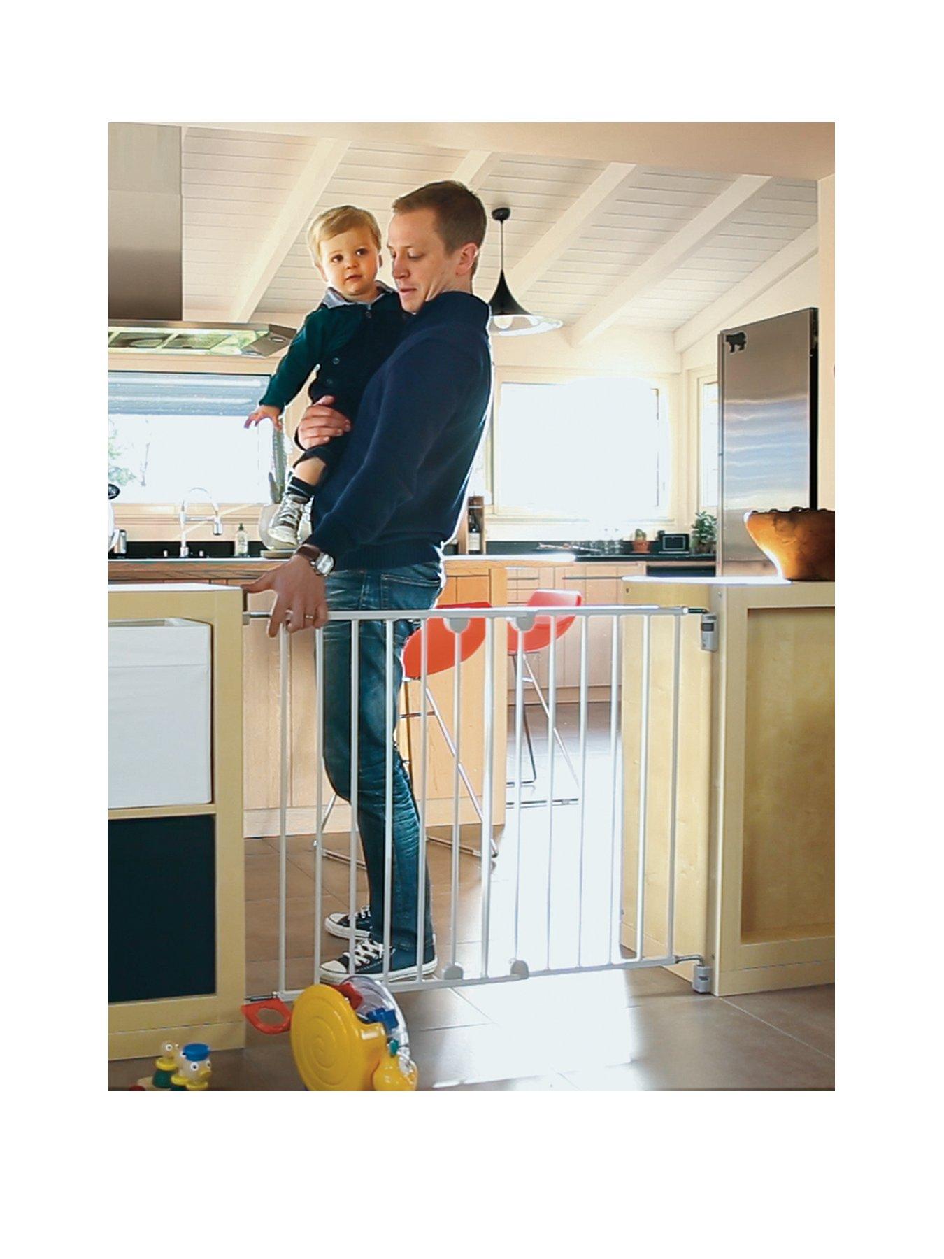 Image 2 of 8 of Safety 1st Wall Fix Extending Metal Safety Baby Gate
