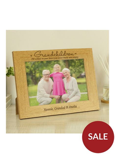 the-personalised-memento-company-personalised-grandchildren-wooden-photo-frame-s