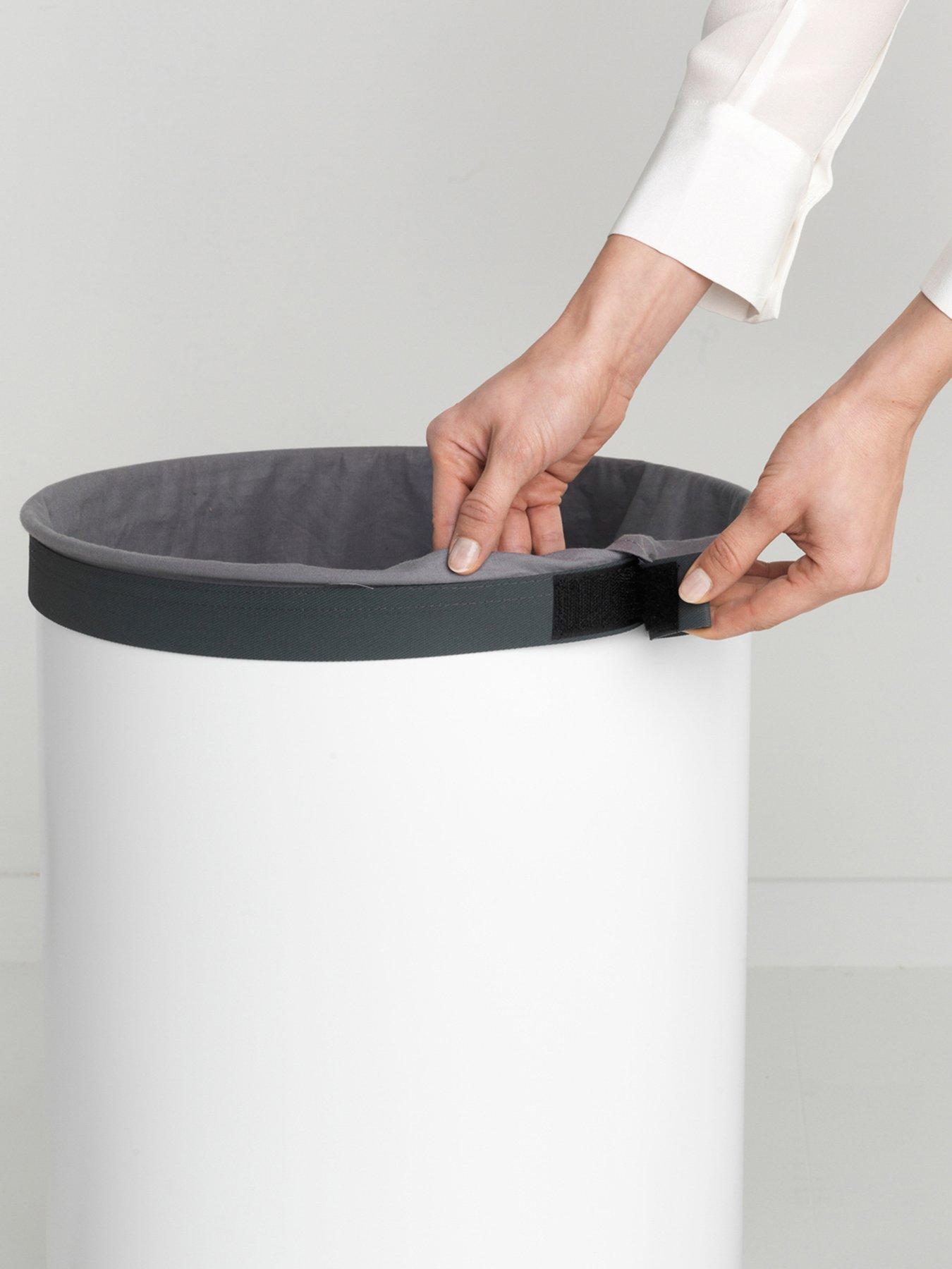 Image 4 of 6 of Brabantia Brabantia Laundry Bin, 60 Litre