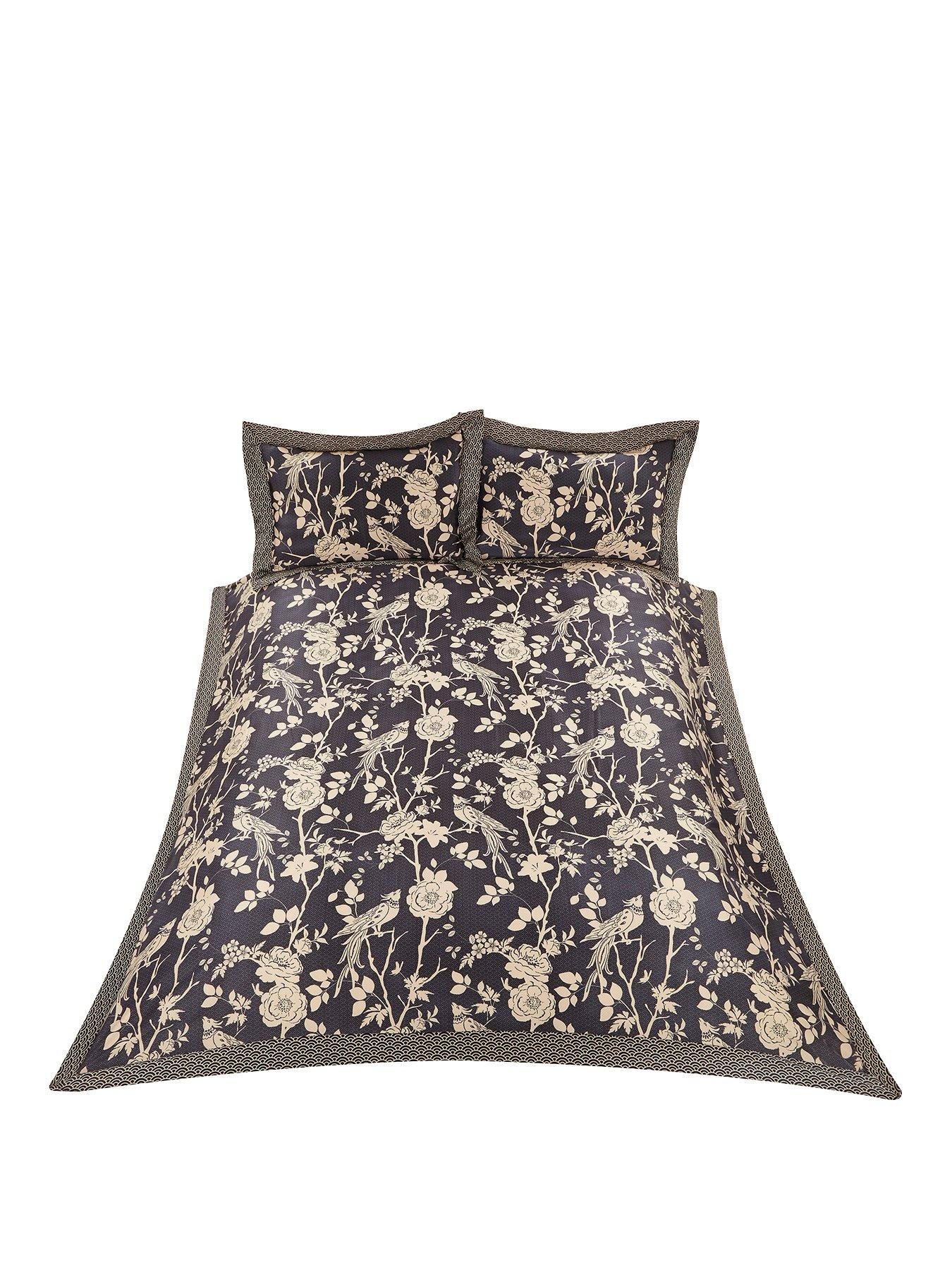 stillFront image of laurence-llewelyn-bowen-royal-rose-garden-duvet-cover-setnbsp