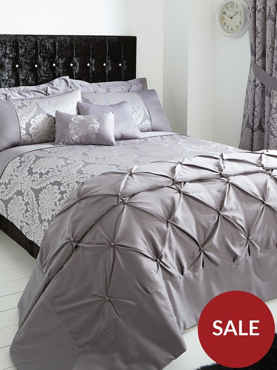 front image of very-home-boston-jacquard-duvet-cover-set-silver