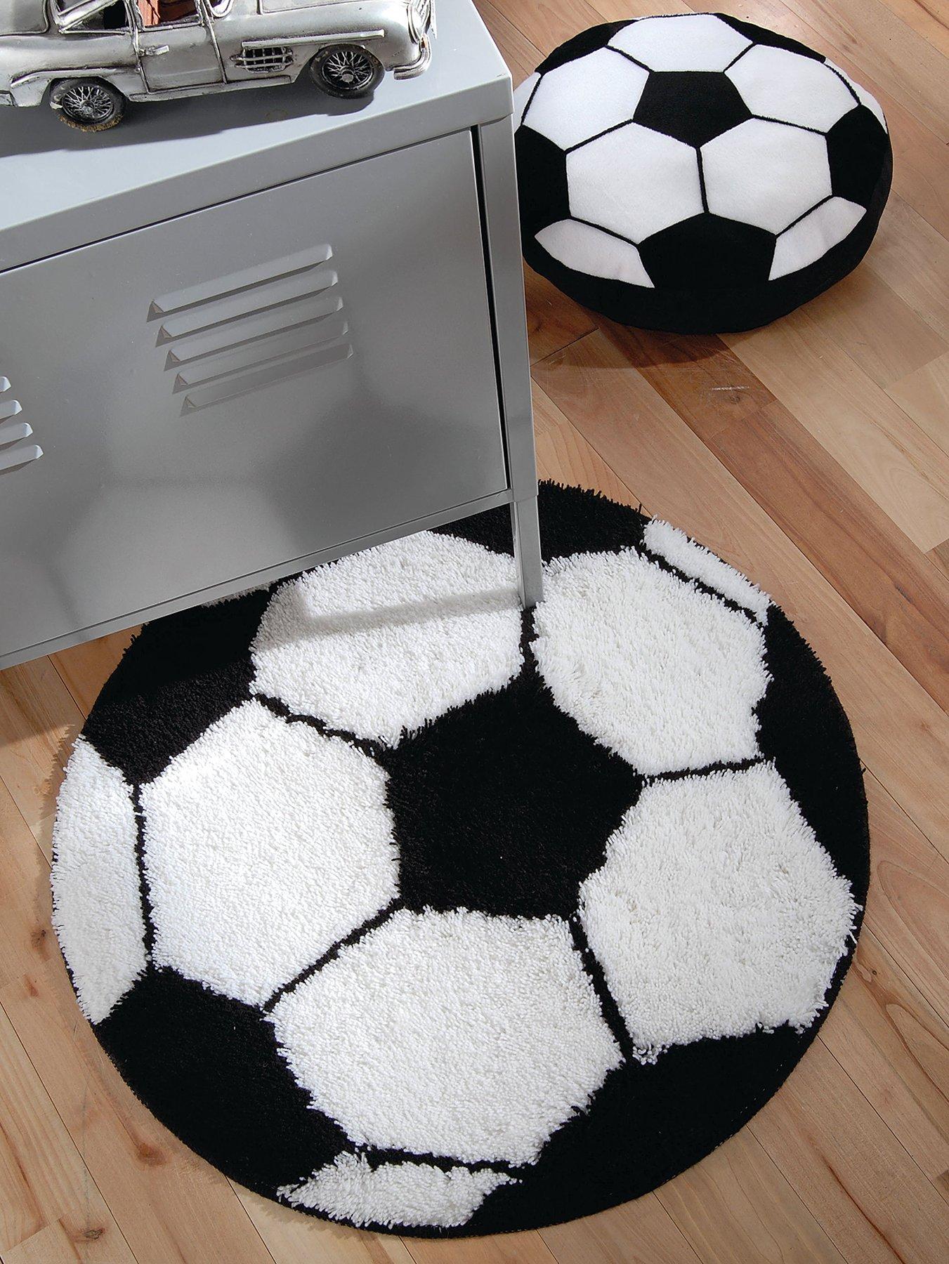 catherine-lansfield-football-rug-multi