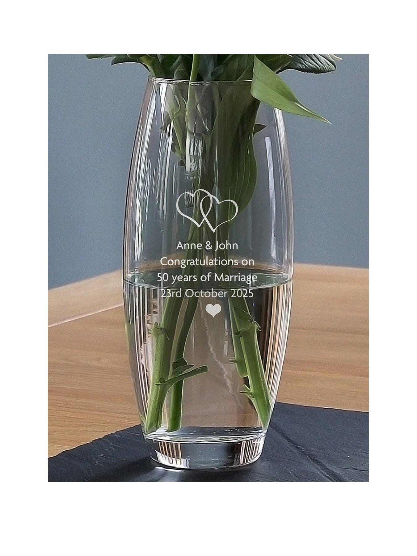 the-personalised-memento-company-personalised-entwined-hearts-vase