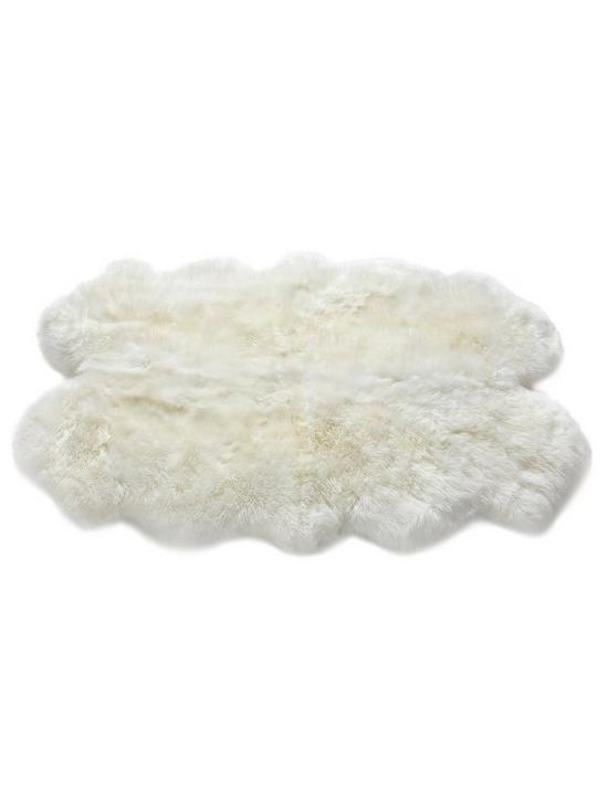 stillFront image of luxe-collection-genuine-sheepskin-wool-rug-quad