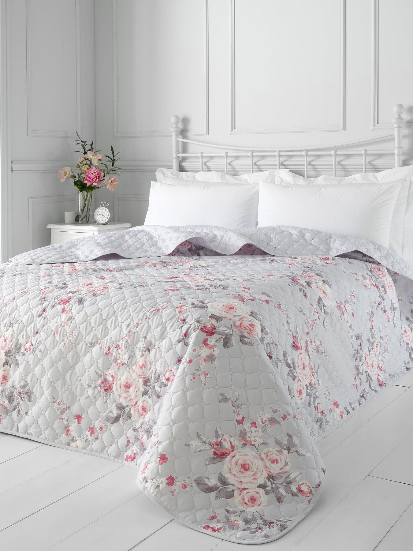 Canterbury Blush Glitter Bedspread by Catherine Lansfield