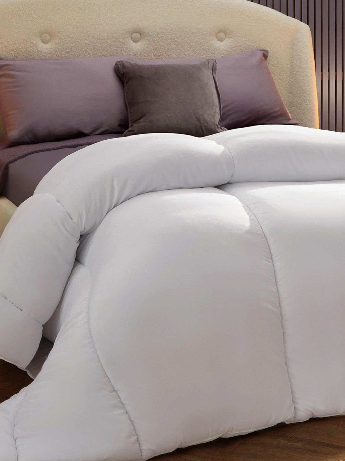 Silentnight Deep Sleep 13.5 Tog Duvet, Pillow Pair and Mattress Topper Bundle