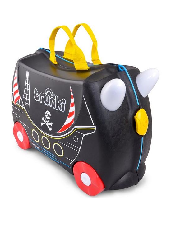 front image of trunki-pedro-the-pirate-ship