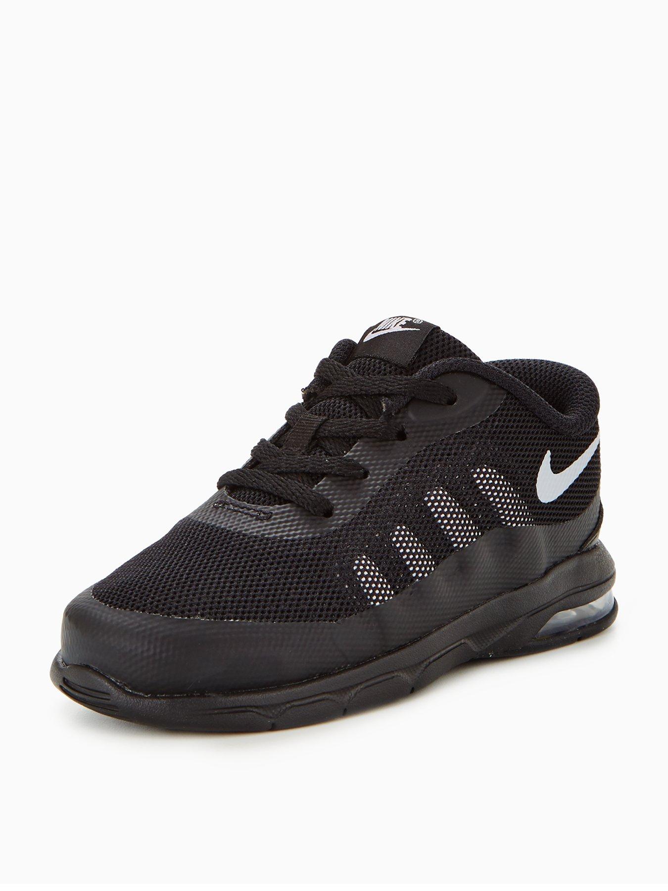 nike invigor all black