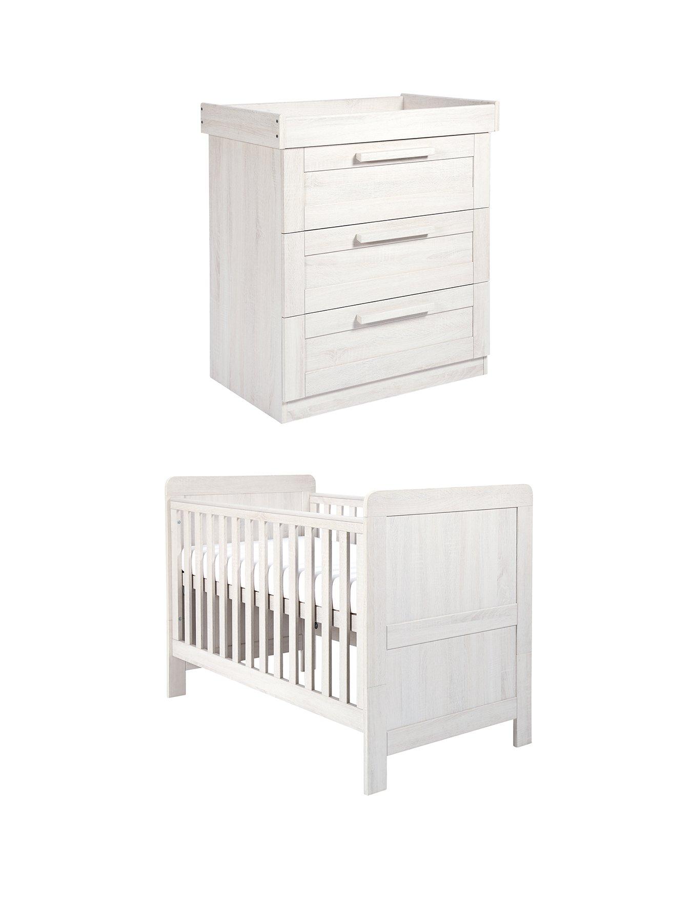  image of mamas-papas-atlas-cot-bed-amp-dresser