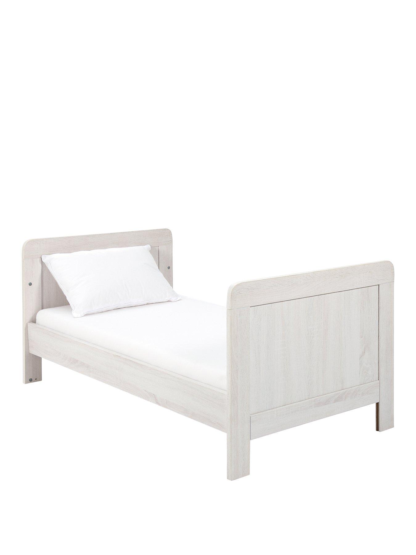  image of mamas-papas-atlas-cot-bed
