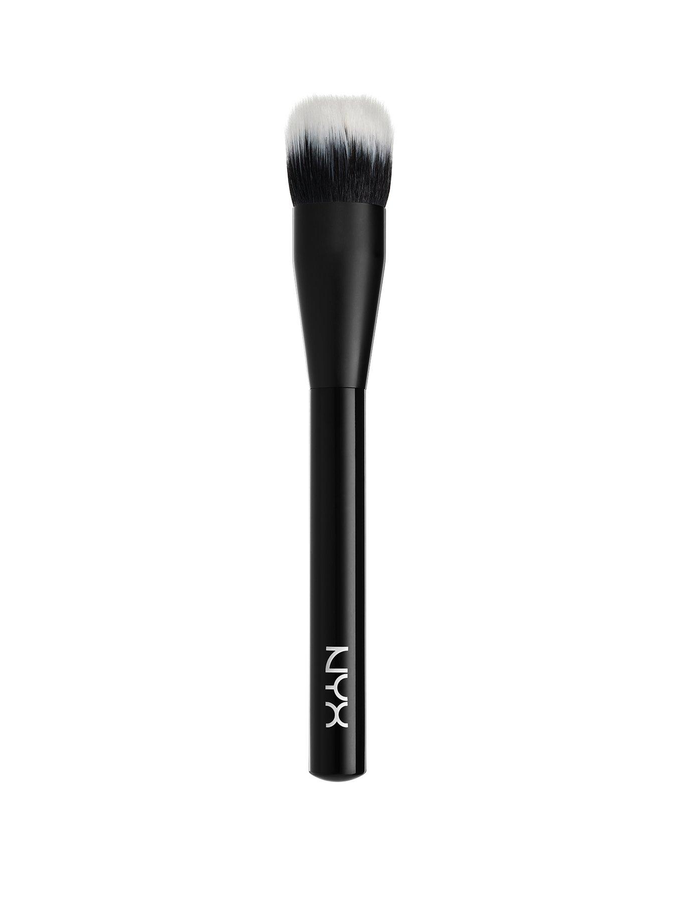 Image 3 of 3 of NYX PROFESSIONAL MAKEUP Pro Brush Dual Fibre Foundation Brush