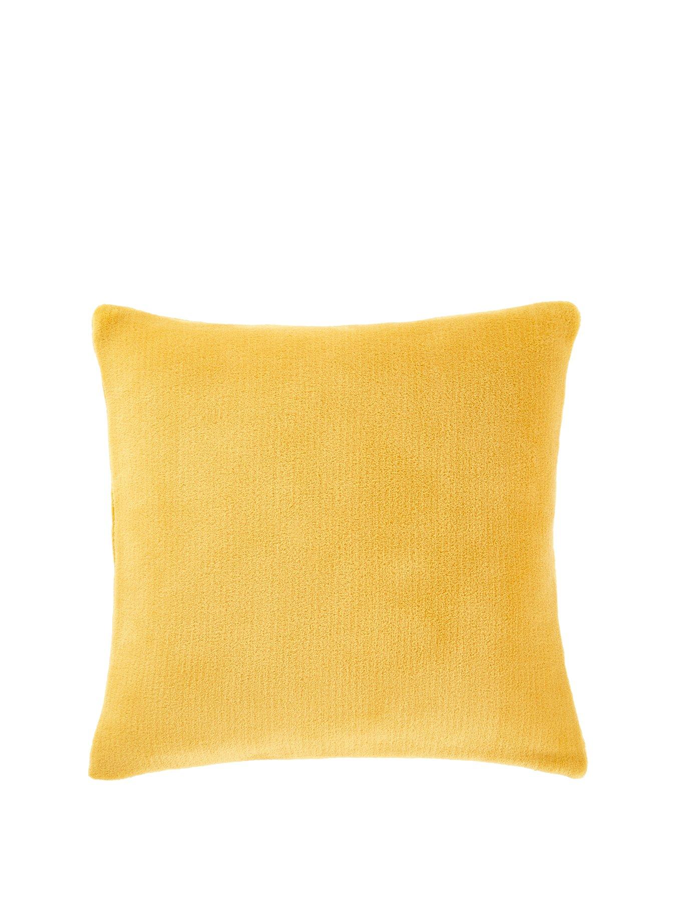 front image of the-very-collection-microfleece-cushion