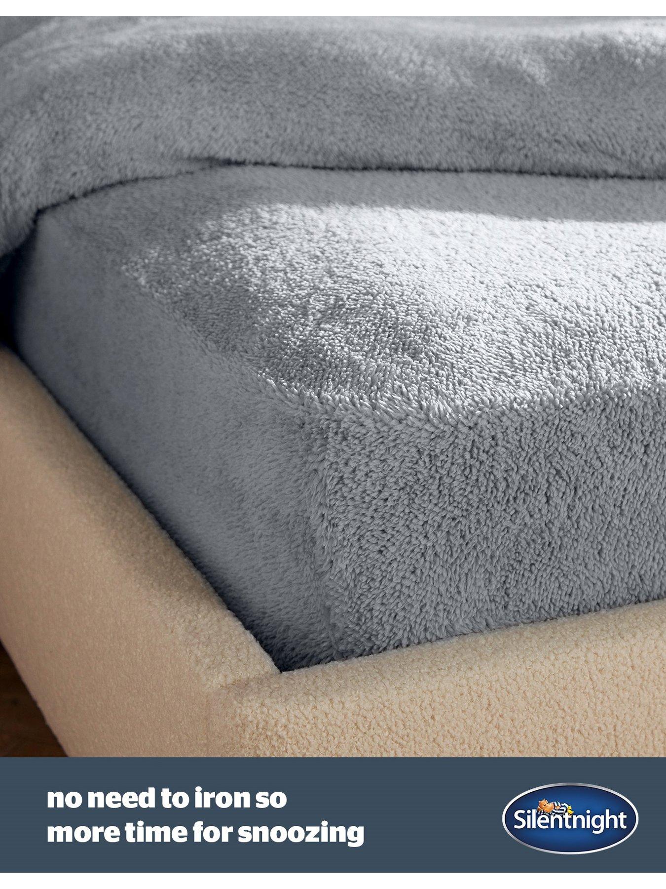 Image 4 of 7 of Silentnight Teddy Bear Fleece Fitted Sheet