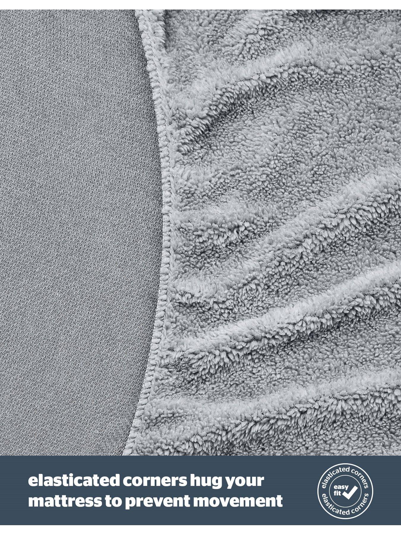 Image 5 of 7 of Silentnight Teddy Bear Fleece Fitted Sheet