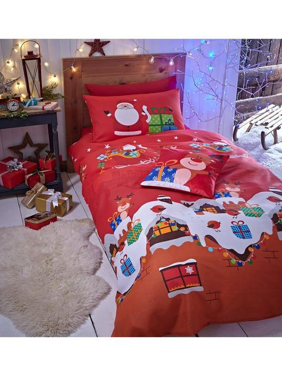 front image of catherine-lansfield-santasnbspchristmas-presents-duvet-cover-set-red