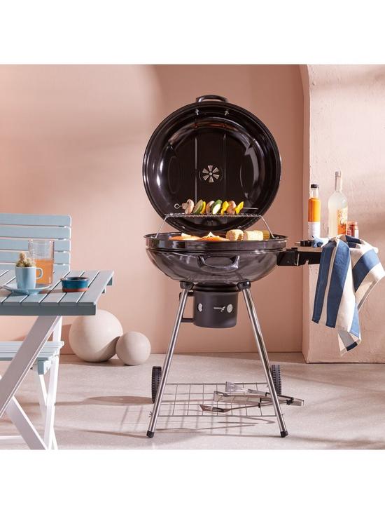 stillFront image of 22-inch-kettle-grill-charcoal-bbq-with-side-table-and-free-cover