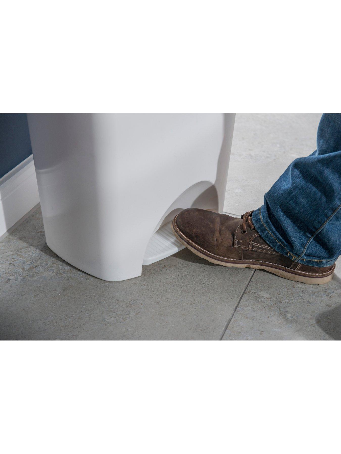 Image 4 of 6 of Addis 50-litre Pedal Bin in White