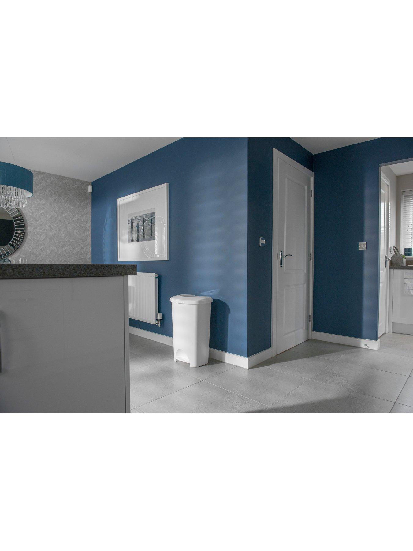 Image 6 of 6 of Addis 50-litre Pedal Bin in White