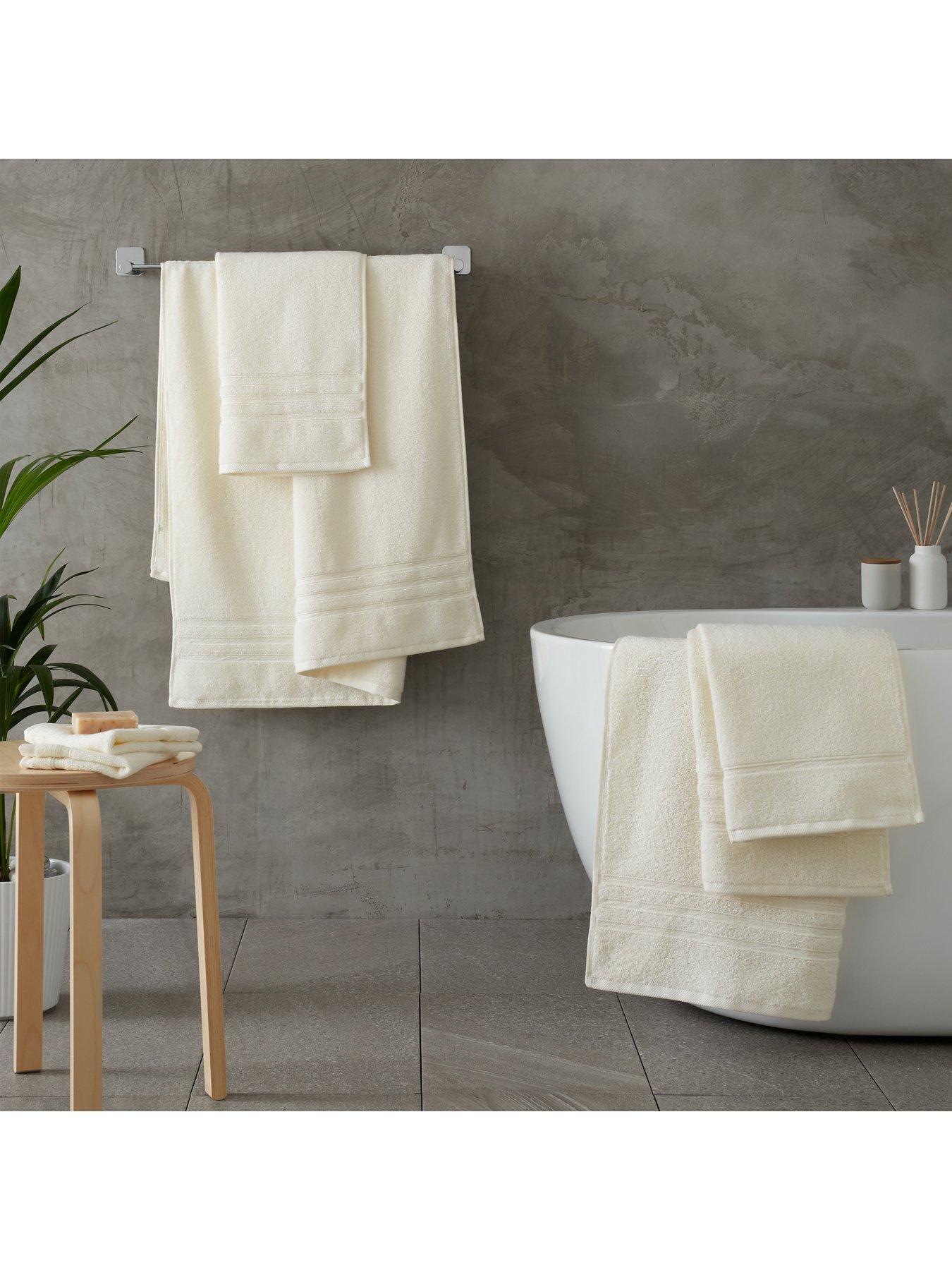 Image 5 of 6 of Catherine Lansfield Zero Twist Bath Sheet Pair