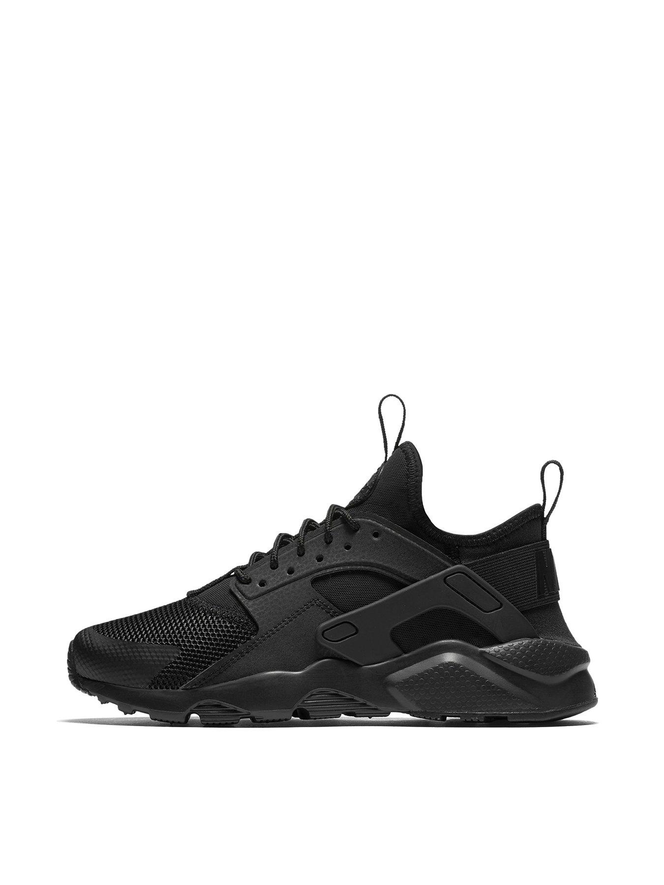 black huaraches size 3