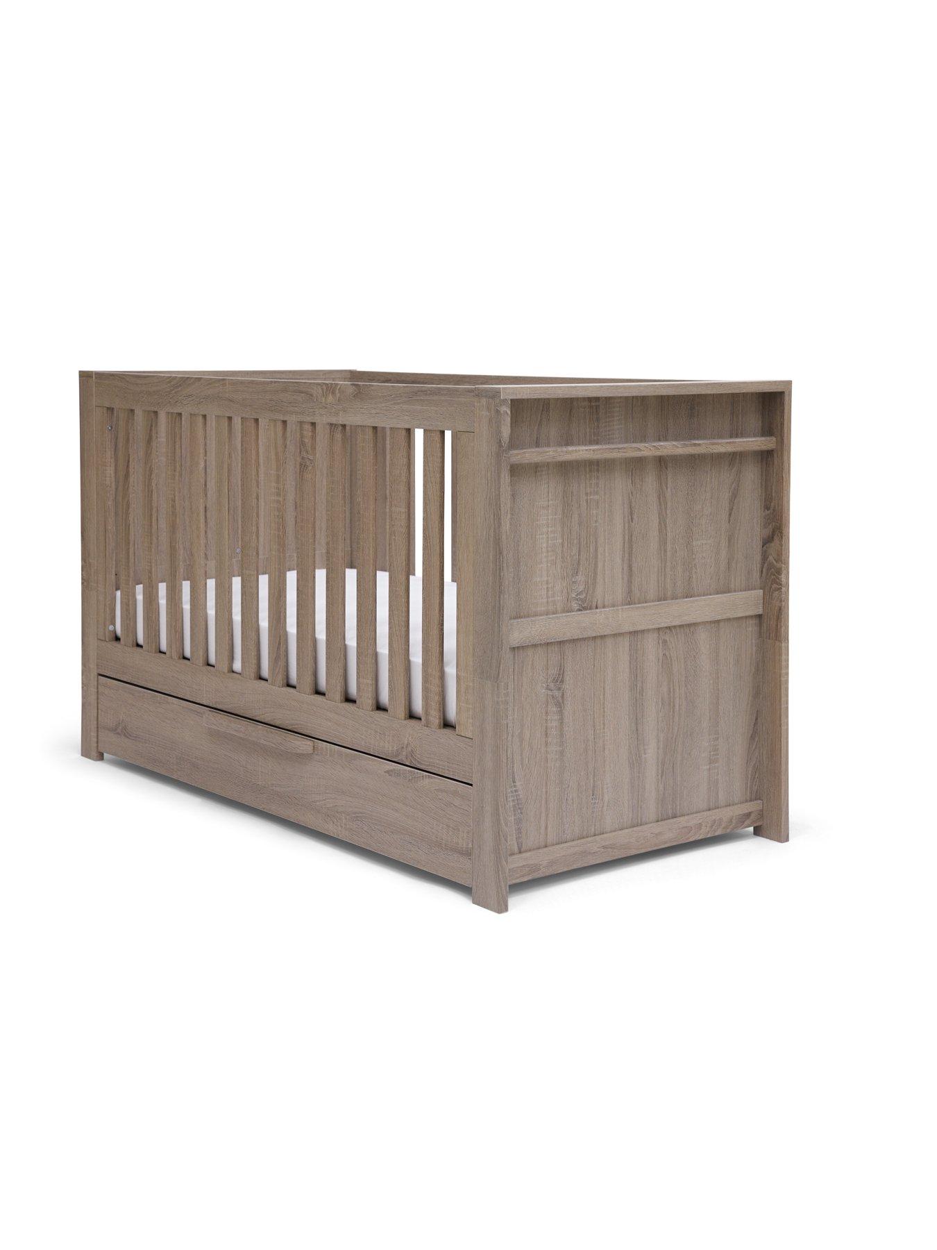  image of mamas-papas-franklin-cot-bed-and-dresser-changer