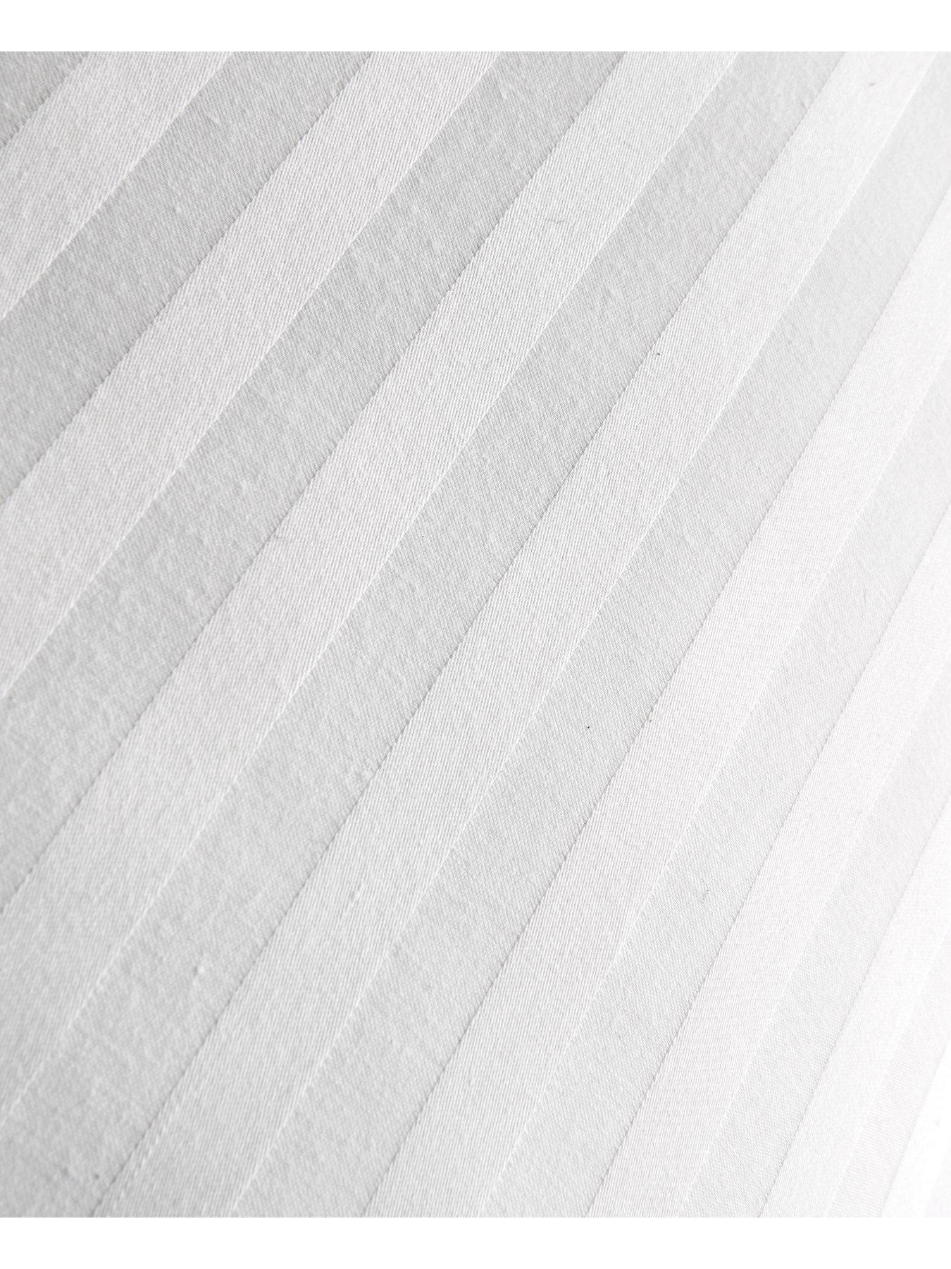 Image 3 of 4 of Very Home Ultimate Luxury White Goose Down 13.5 Tog Duvet