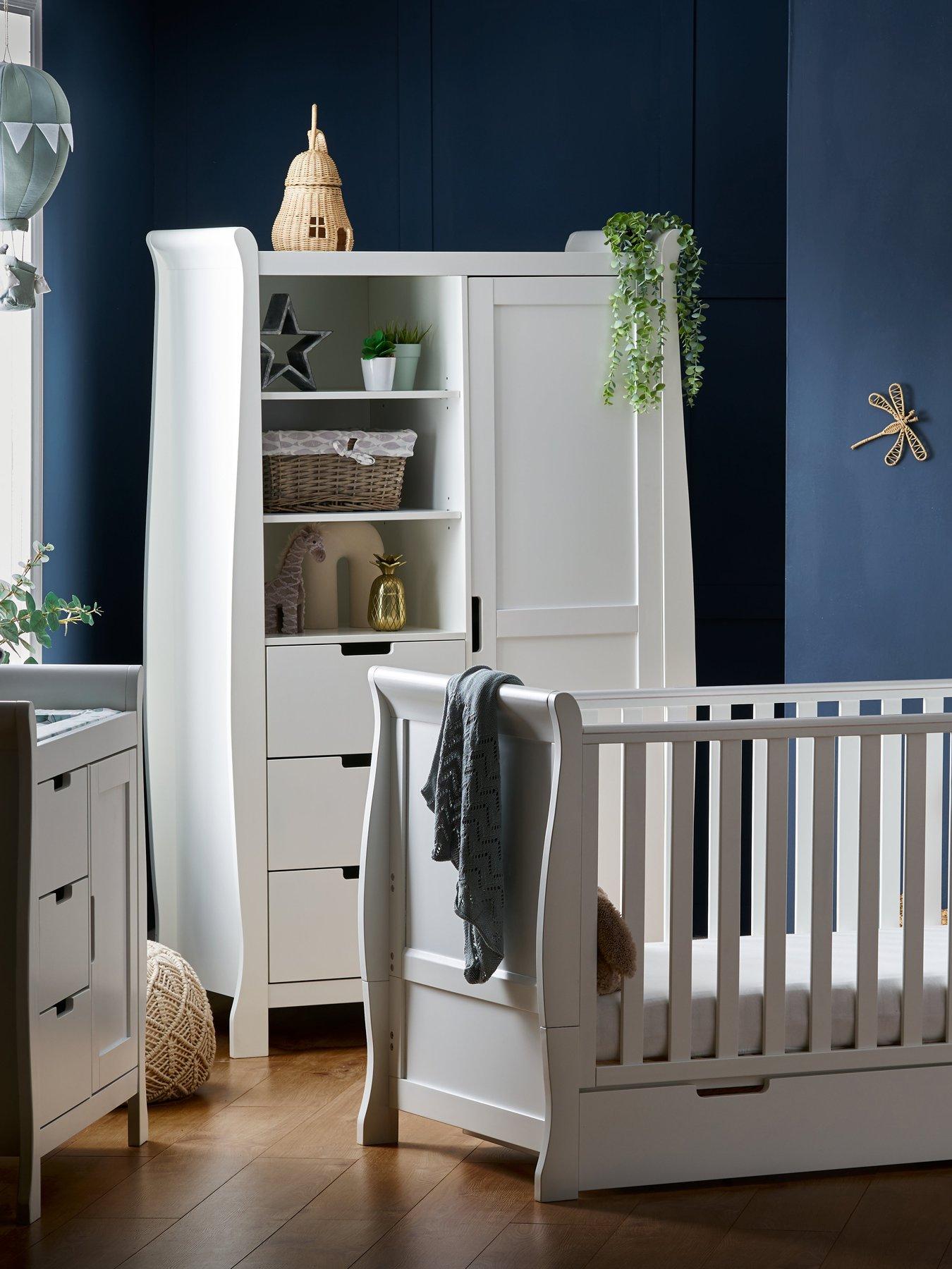 undefined Stamford Classic Sleigh 3-Piece Nursery Furniture Set