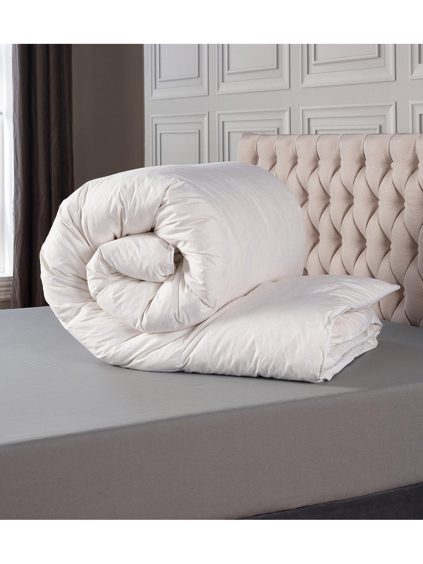 Image 3 of 5 of The Very Collection Duck Feather and Down 15 Tog Duvet