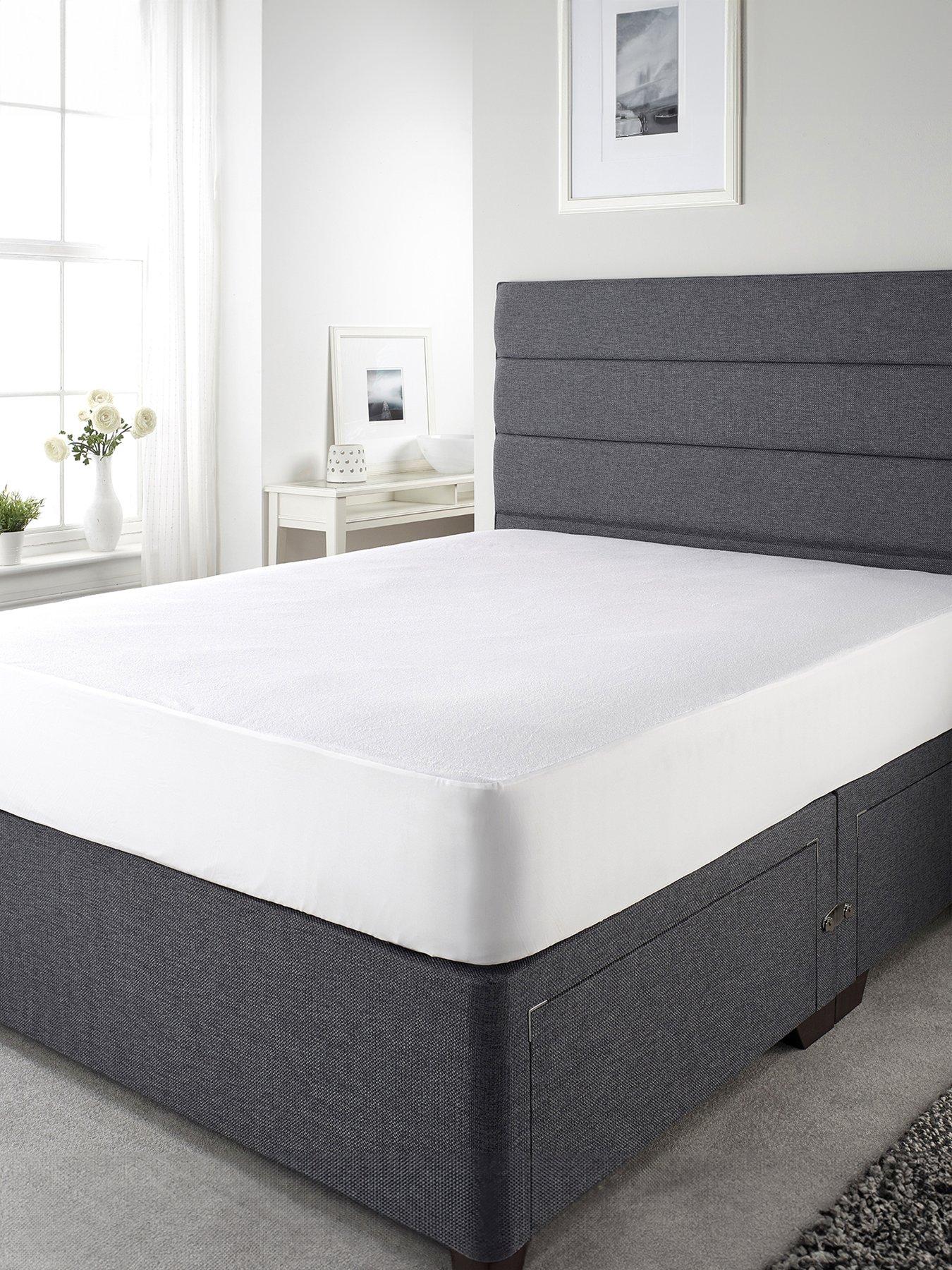 The Very Collection Terry Cotton Waterproof Mattress Protector