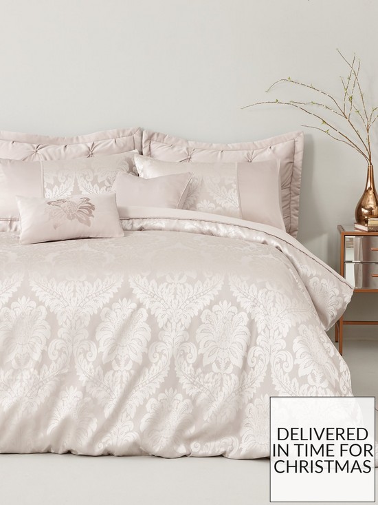 front image of very-home-bostonnbspduvet-cover-set-champagne